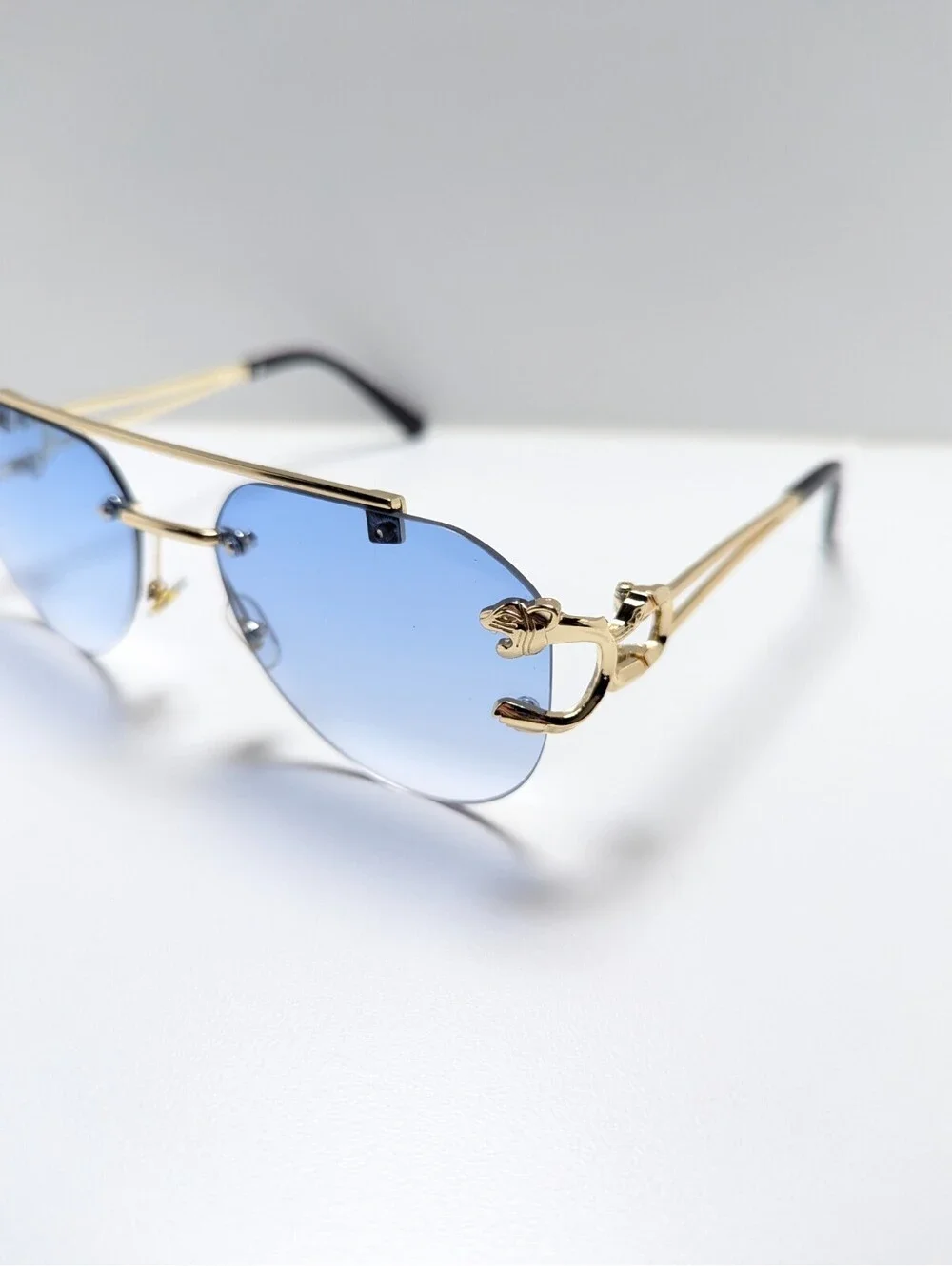N/A classic chic